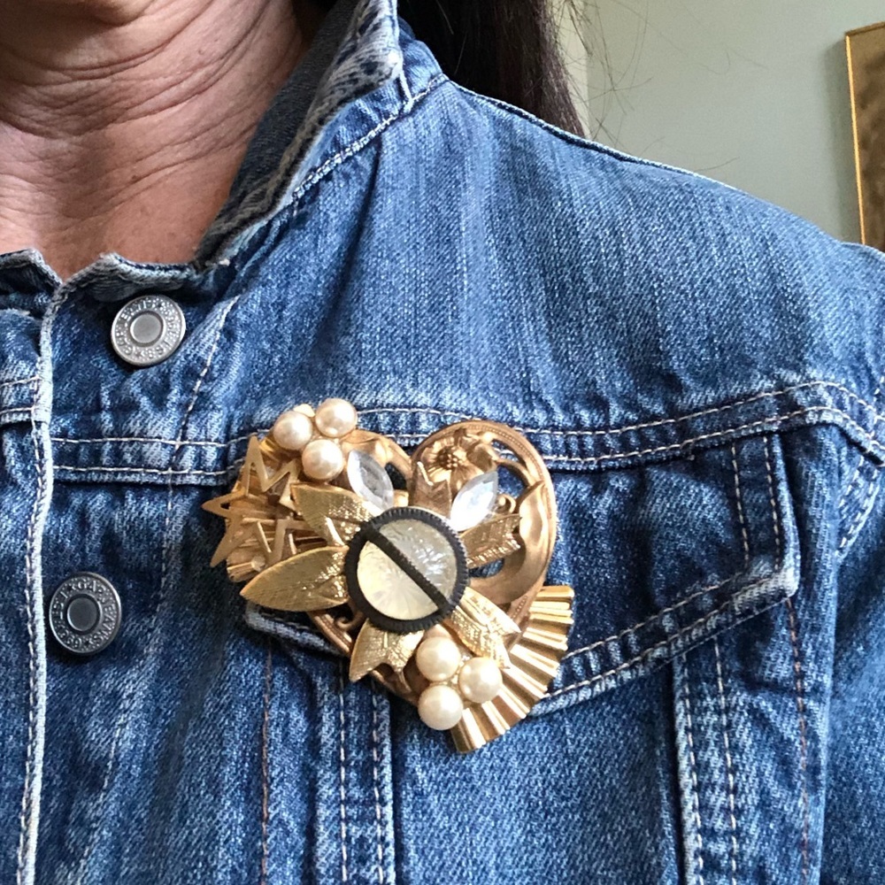 Vintage 80’s Handmade collage brooch HEART - Picture 5 of 5